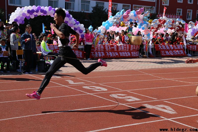 二高中2016年田徑運動會圓滿結束