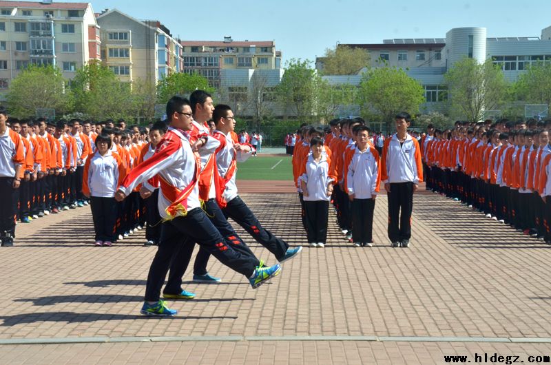 葫蘆島市二高中團委紀念五四運動活動總結(jié)